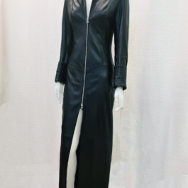Manteau-Robe en Cuir Noir avec Fermeture Éclair Métallique